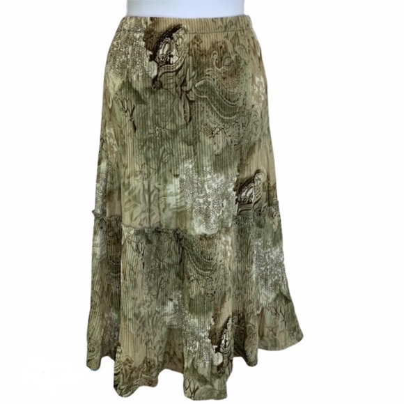 Serenade Dresses & Skirts - Serenade New York Floral Khaki Green Ribbed Skirt